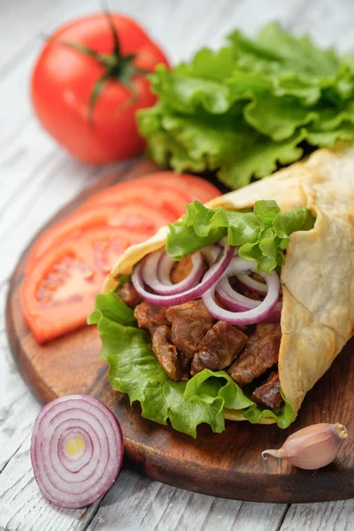 Homemade Shawarma Sandwich Grilled Meat Vegetables Cutting Board — Stock Photo, Image