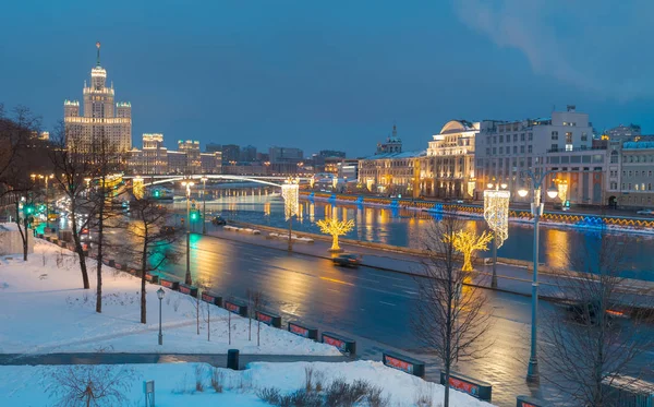 Nieuwjaar Festival Decoraties Straat Met Auto Moskou Rusland — Stockfoto