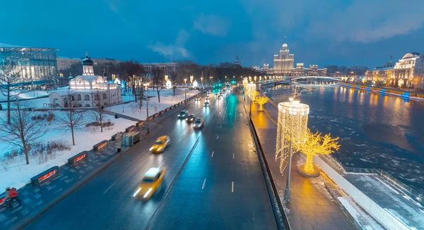 모스크바 러시아에서 자동차와 거리에 — 스톡 사진