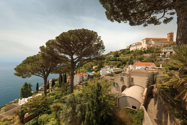 Wunderschöner Alter Garten Und Stadtbild Meer Ravello Amalfiküste Italien — Stockfoto
