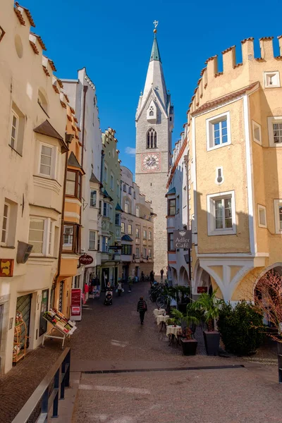 Scenérie Starých Staveb Značek Ulicích Města Brixen Jižní Tyrolsko Itálie — Stock fotografie