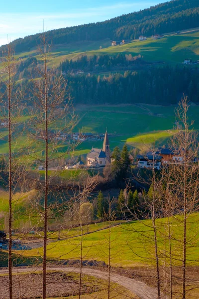 Paysage Village Montagne Dans Vallée Verdoyante Tyrol Sud Italie Europe — Photo