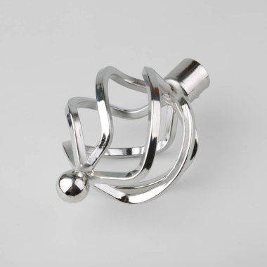 Gri arka planda perde saçak için Vintage spiral şekilli krom ucu