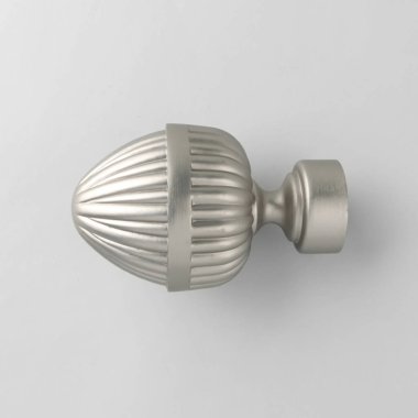 Gri arka planda perde korniş için şekilli metal Vintage finial