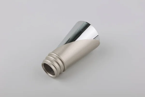 Modernes Metallende Für Vorhang Traufe Auf Grauem Hintergrund — Stockfoto