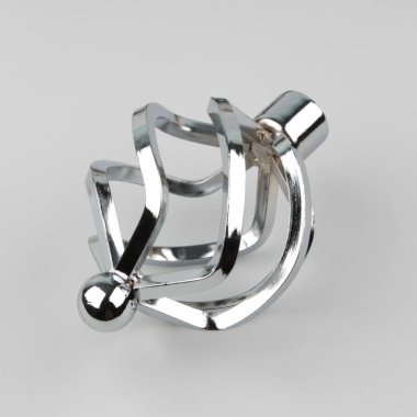 Gri arka planda perde saçak için Vintage spiral şekilli krom ucu