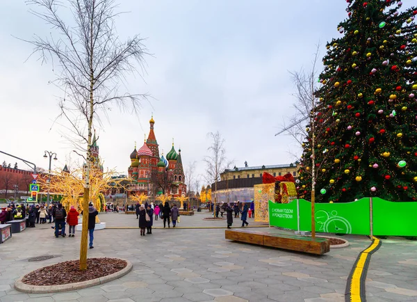 Moscou Rússia Dezembro 2019 Decorações Para Ano Novo Feriados Bolas — Fotografia de Stock