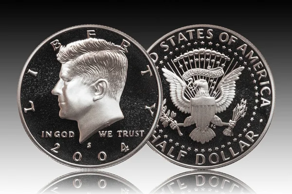 Cinquenta cêntimos meio dólar moeda dos EUA, gradiente Fundo — Fotografia de Stock