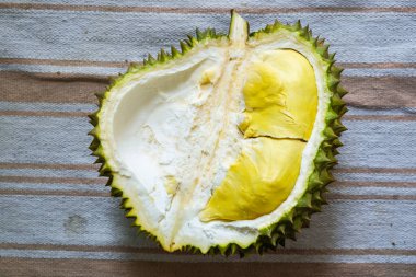 Durian tropikal Asya meyve meyve tatlı ve yağ bol sarı