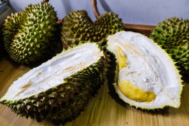 Durian tropikal Asya meyve meyve tatlı ve yağ bol sarı