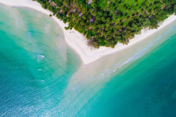 Widok Piękny Tropikalny Seascape Spokojnej Plaży Wakacje — Zdjęcie stockowe