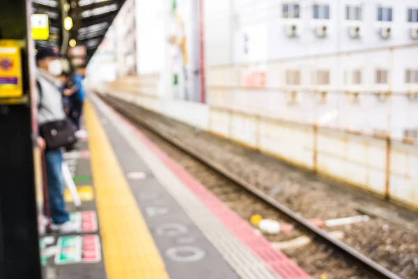 Wazig Groep Van Toeristische Mensen Het Treinstation Reis Achtergrond — Stockfoto