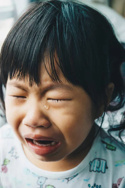 Ασιατικό Κορίτσι Λίγο Κλάμα Δάκρυ Χτύπησε Συγκίνηση Κοντινό Πλάνο Στο — Φωτογραφία Αρχείου