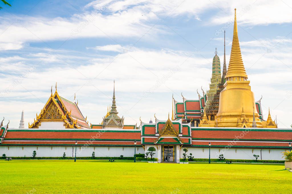 Temple of emerald buddha grand palace Wat Pra Keaw in Bangkok Thailand