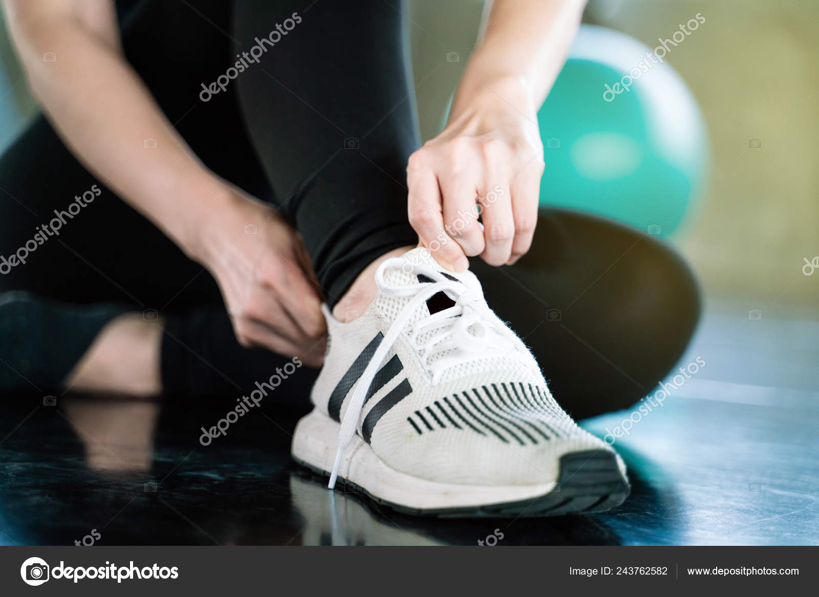 gym sports shoes