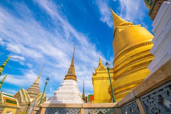Pagode Dourado Wat Phra Kaew Turismo Monumento Turístico Bangkok Tailândia — Fotografia de Stock