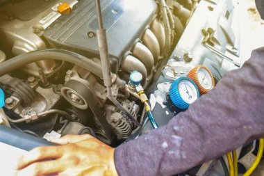 Garaj mekanik kontrol araba klima sistemi