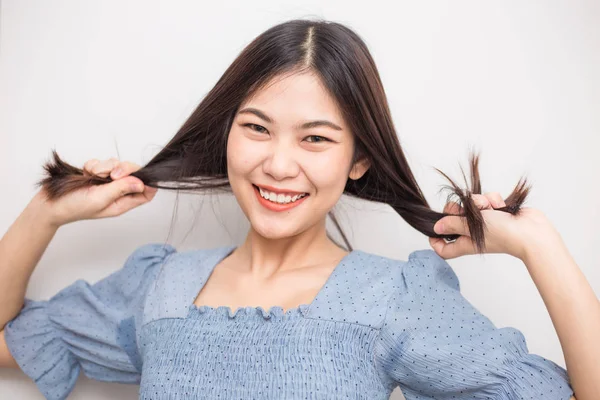 Studio ritratto di asiatiche belle donne sorridenti — Foto Stock