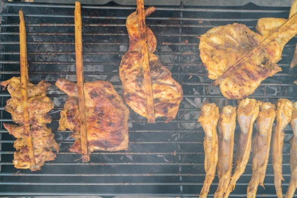 Pechuga de pollo asada con humo — Foto de Stock