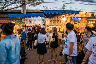 Bangkok - 17 Ocak: Chatuchak pazarı, 17 Ocak 2015 tarihinde bangkok ünlü hafta sonu pazarı, Tayland yabancıların cumartesi ve pazar günleri açık hedef biridir