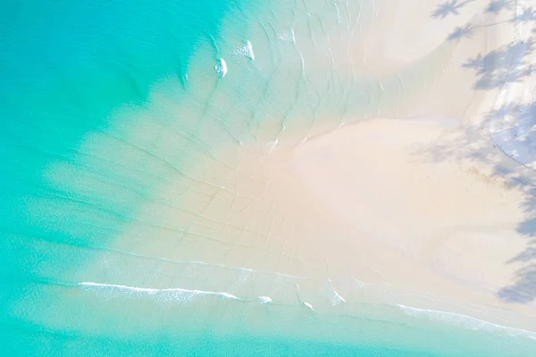 Increíble playa de arena blanca exótica mar turquesa ola naturaleza backgr —  Fotos de Stock