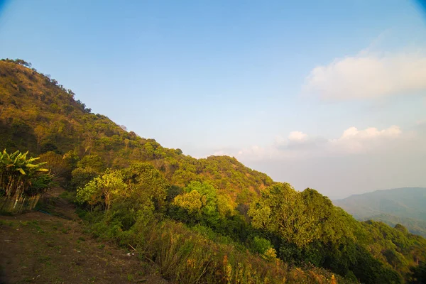 Natur Landschaft Berg Sonnenaufgang bunt Himmel Wolke — Stockfoto