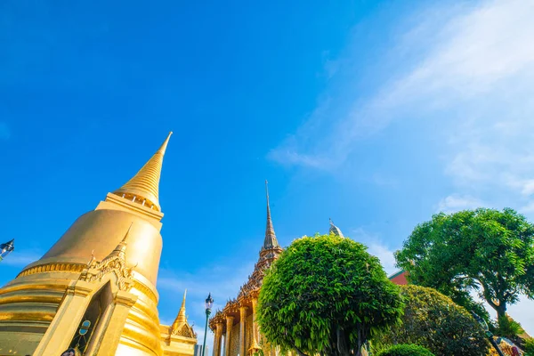 Wat Phra Kaew emerald buddhist temple at Bangkok — Stock Photo, Image