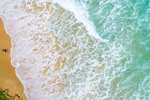 Ola de mar en playa de arena turquesa agua naturaleza lndscape — Foto de Stock