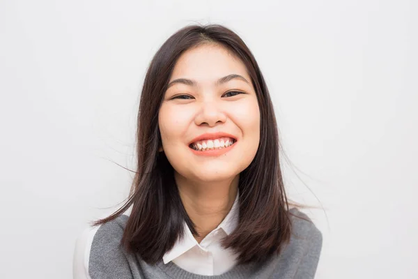 Hälsosamt långt hår och hudvård koncept kvinnor leende — Stockfoto