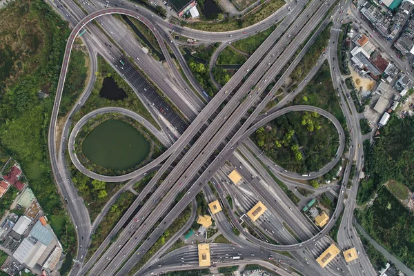 Luchtfoto City transport Expressway weg met tolweg — Stockfoto