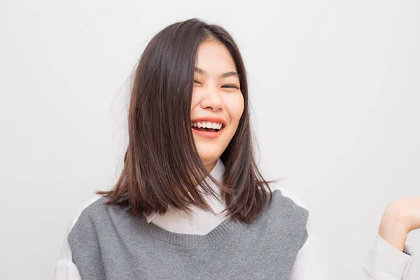 아름다운 아시아인의 긴 머리 여인의 모습 — 스톡 사진