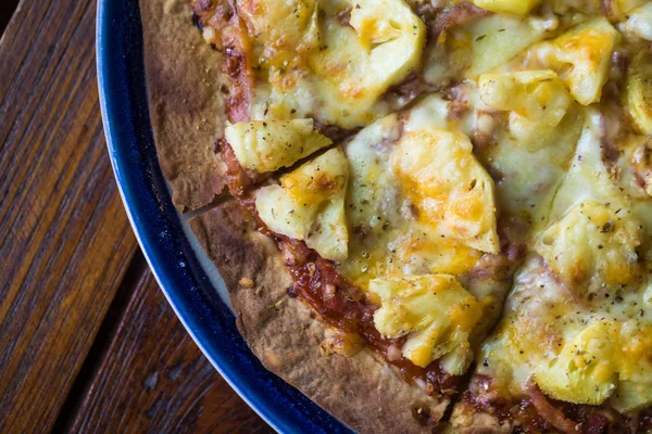 Pizza hawaiian homemade on wood close up — Stock Photo, Image