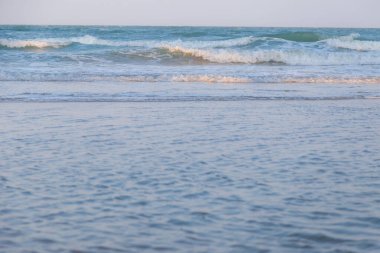 Deniz plaj dalga günbatımı akşam gökyüzü