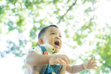 Gülün, gülün, gülün.