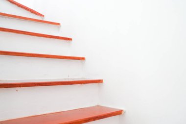 Modern ahşap kahverengi merdiven iç dekorasyonu