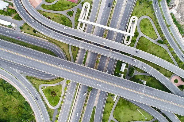 Hava görüntüsü kavşağı şehir yolu