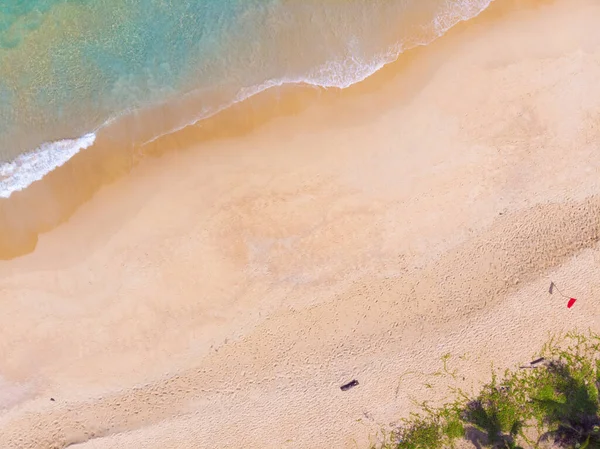 Playa Olas Mar Agua Turquesa Con Concepto Turístico Vacaciones Verano —  Fotos de Stock