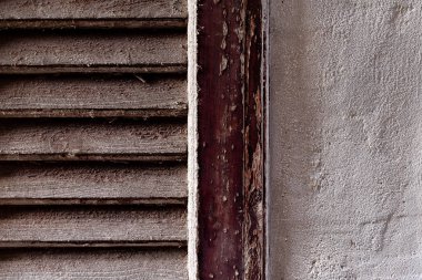 Eski ahşap pencere kepenk yakın çekim. Vintage, soyut arka plan - Cefalu, Palermo eyaleti, Sicilya, İtalya