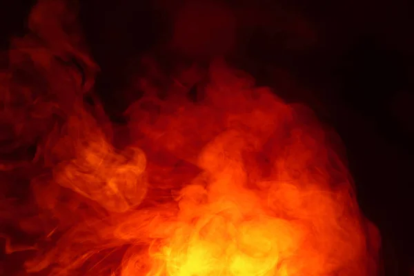 Імітація яскравих спалахів оранжево-червоного полум'я. Фон абстрактного кольорового диму . — стокове фото