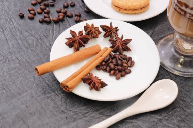 Sabah kahve aromatik kahve ayini için hazırlık.