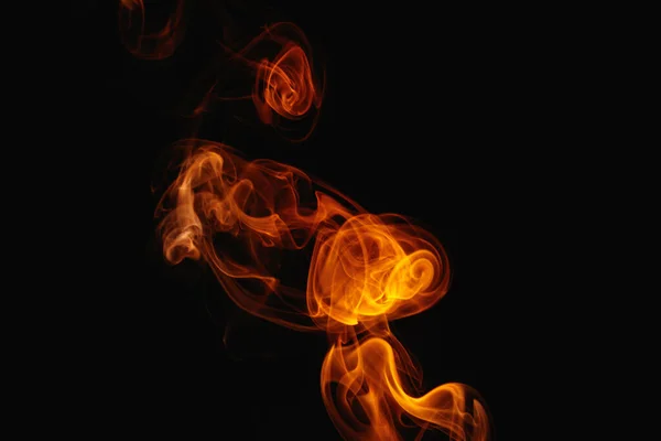 Orangefarbener Rauch Auf Schwarzem Hintergrund Farbenfroher Rauch Rauch Beleuchtet Von — Stockfoto