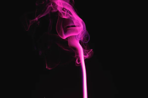 Fioletowy Dym Czarnym Tle Kolorowy Dym Dym Kadzidła Oświetlony Fioletowym — Zdjęcie stockowe