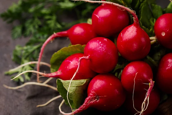 Fresh organic radish — Stock Photo, Image