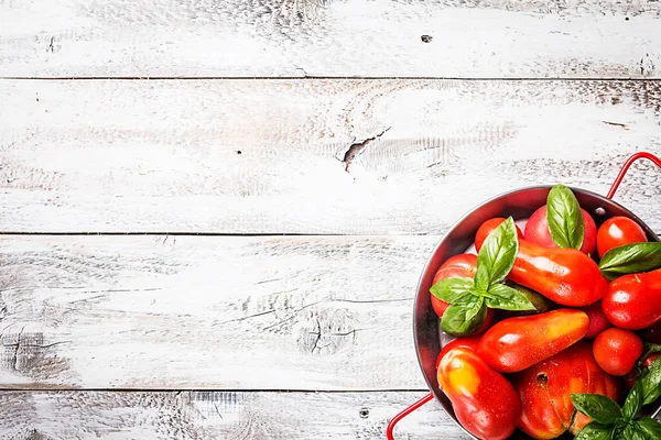 Produtos hortícolas biológicos frescos — Fotografia de Stock