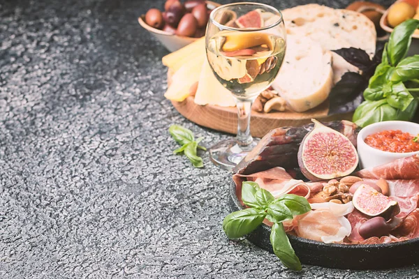 Italienische Antipasti Wein Snacks Set — Stockfoto