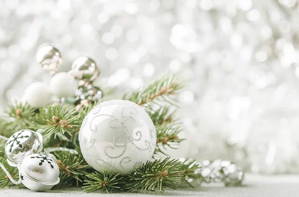 Silberner Hintergrund für Weihnachten — Stockfoto