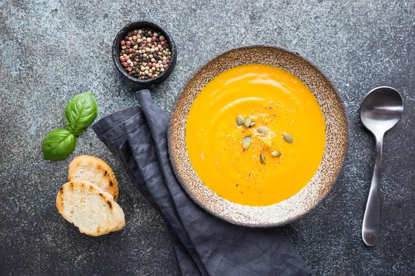 Вегетаріанські суп з гарбуза — стокове фото