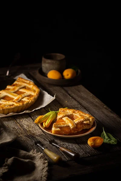 Marillenkuchen im Sommer — Stockfoto