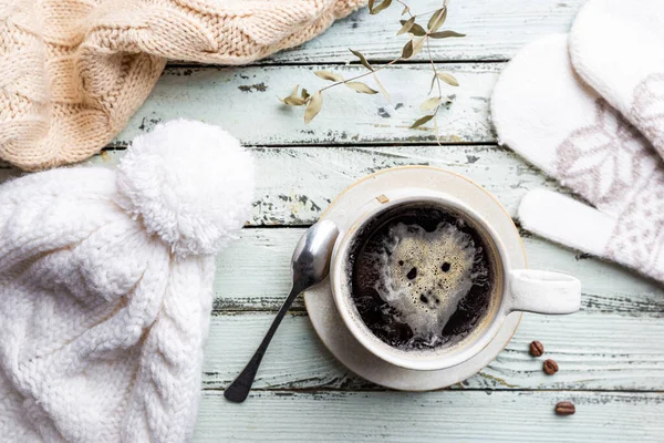 뜨거운 커피의 맨 위에 보이는 잔 — 스톡 사진