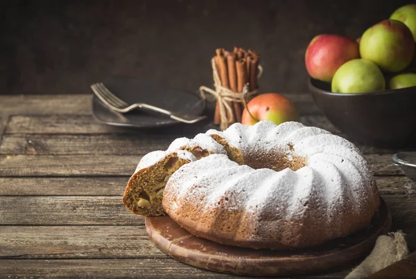 Tort Bundt Apple — Fotografie, imagine de stoc